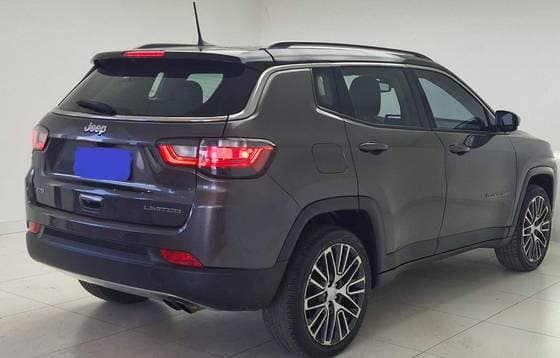 Carro 1.3 T270 TURBO FLEX LIMITED AT6