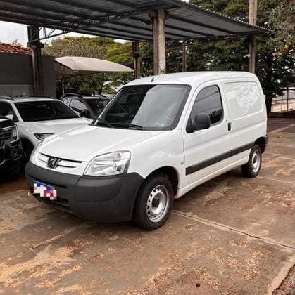 Carro 1.6 FURGÃO 800KG 16V FLEX 3P MANUAL