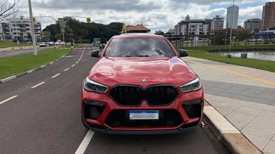 Carro 4.4 V8 BITURBO GASOLINA M COMPETITION AUTOMÁTICO