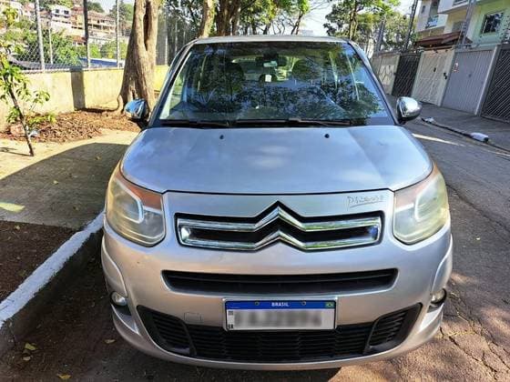 Carro 1.6 FLEX EXCLUSIVE MANUAL