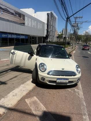 Carro 1.6 16V GASOLINA 2P AUTOMÁTICO