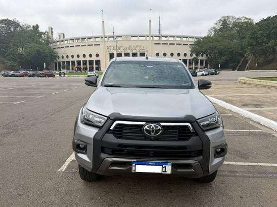 Carro 2.8 D-4D TURBO DIESEL CD CONQUEST 4X4 AUTOMÁTICO
