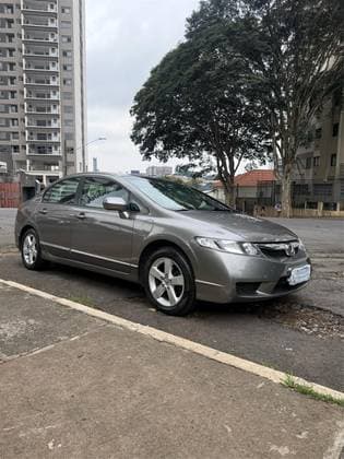Carro 1.8 LXS 16V FLEX 4P MANUAL