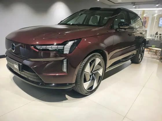 Carro 2.0 T8 PHEV ULTRA AWD GEARTRONIC
