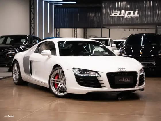 Carro 4.2 FSI QUATTRO V8 32V GASOLINA 2P R-TRONIC