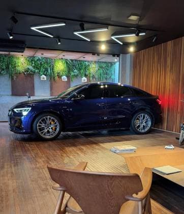 Carro ELÉTRICO SPORTBACK PERFORMANCE BLACK QUATTRO