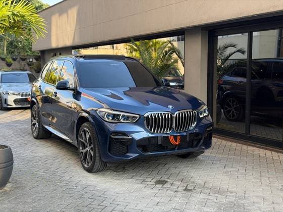 Carro 3.0 I6 TURBO HÍBRIDO XDRIVE45E M SPORT AUTOMÁTICO
