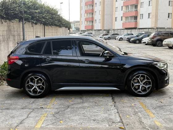 Carro 2.0 16V TURBO ACTIVEFLEX SDRIVE20I X-LINE 4P AUTOMÁTICO