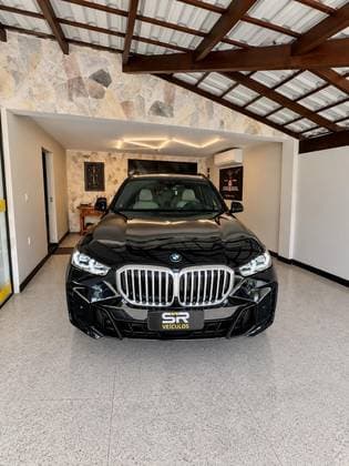 Carro 3.0 I6 TURBO HÍBRIDO XDRIVE50E M SPORT AUTOMÁTICO