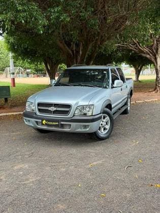 Carro 2.4 ADVANTAGE 4X2 CD 8V FLEX 4P MANUAL