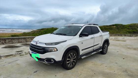 Carro 2.0 16V TURBO DIESEL VOLCANO 4WD AT9