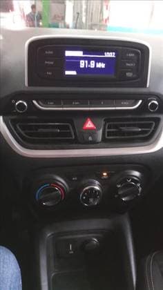 Carro 1.0 12V FLEX SENSE MANUAL