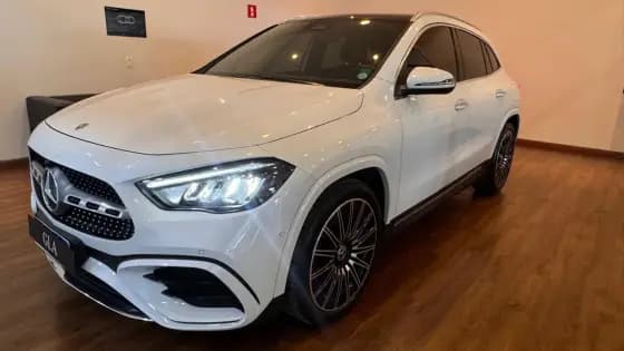 Carro 1.3 MHEV AMG LINE 7G-DCT