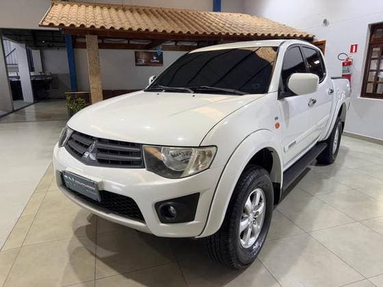 Carro 2.4 HLS 4X2 CD 16V FLEX 4P MANUAL