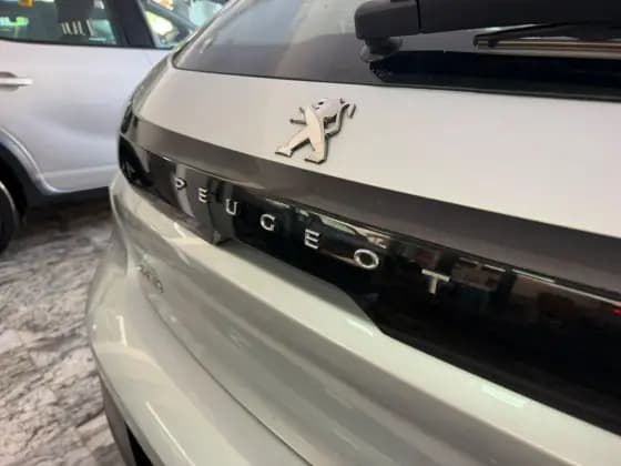 Carro 1.6 16V FLEX LIKE MANUAL