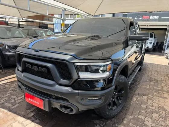 Carro 5.7 V8 GASOLINA REBEL CD 4X4 AUTOMÁTICO