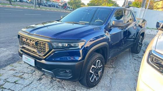 Carro 2.0 TURBO DIESEL REBEL 4X4 AUTOMÁTICO
