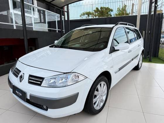Carro 1.6 DYNAMIQUE GRAND TOUR 16V FLEX 4P MANUAL
