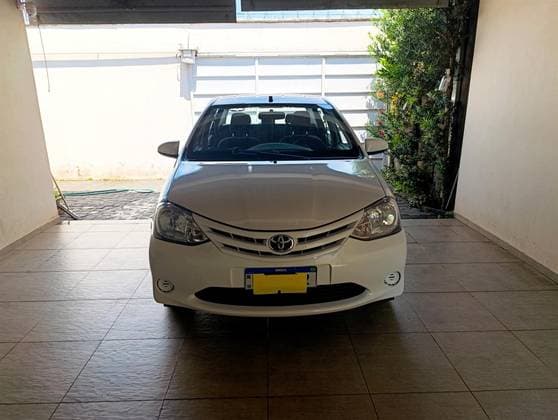 Carro 1.5 X SEDAN 16V FLEX 4P MANUAL