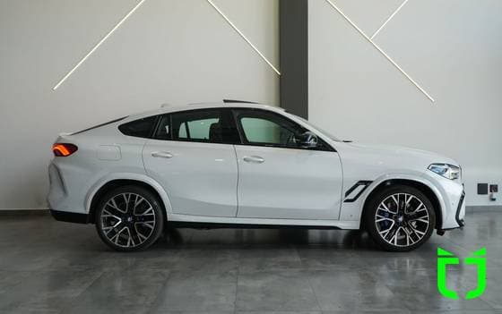 Carro 4.4 M 4X4 COUPÉ V8 32V BI-TURBO GASOLINA 4P AUTOMÁTICO