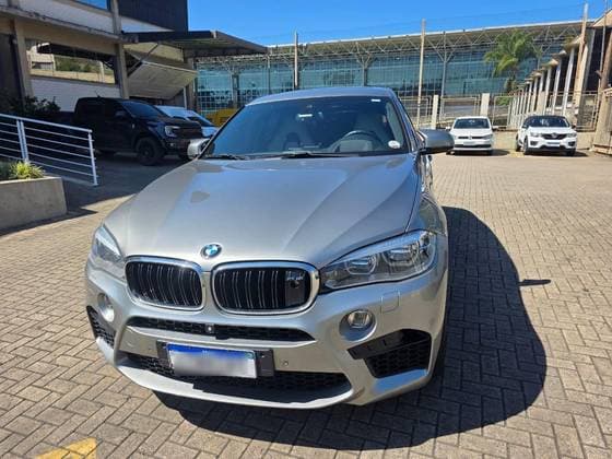 Carro 4.4 M 4X4 COUPÉ V8 32V BI-TURBO GASOLINA 4P AUTOMÁTICO