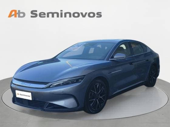 Carro ELÉTRICO AWD