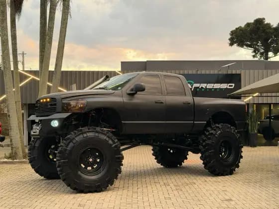 Carro 6.7 2500 LARAMIE 4X4 CD I6 TURBO DIESEL 4P AUTOMÁTICO