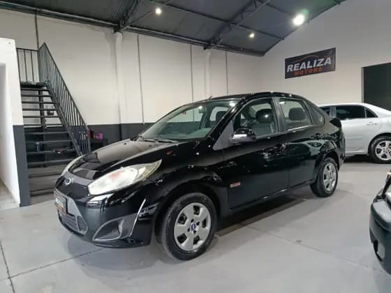 Carro 1.6 ROCAM SEDAN 8V FLEX 4P MANUAL