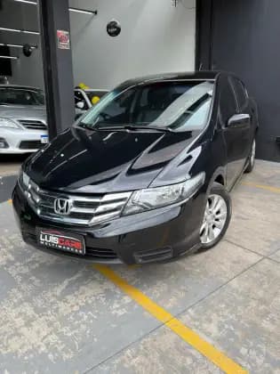 Carro 1.5 LX 16V FLEX 4P AUTOMÁTICO