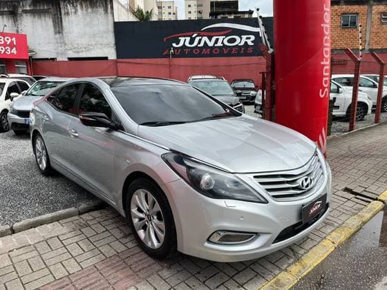 Carro 3.0 MPFI GLS V6 24V GASOLINA 4P AUTOMÁTICO