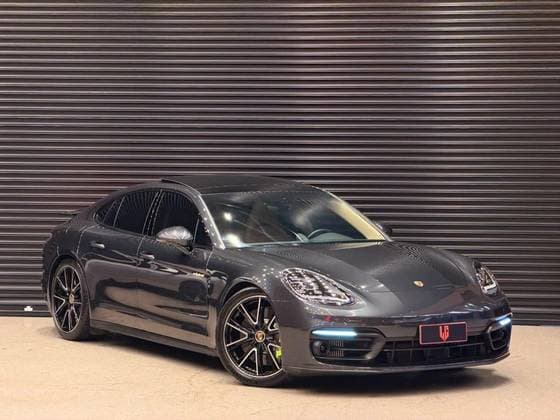 Carro 2.9 V6 E-HYBRID 4S PDK
