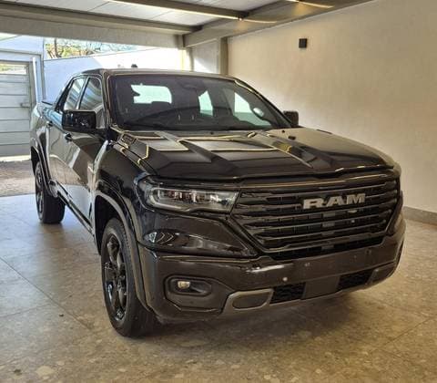 Carro 2.0 HURRICANE 4 TURBO GASOLINA LARAMIE 4X4 AUTOMÁTICO