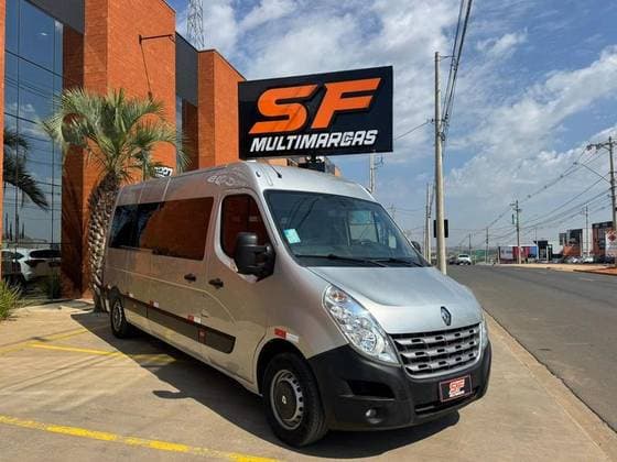 Carro 2.3 DCI DIESEL MINIBUS EXECUTIVE 16L L3H2 3P MANUAL