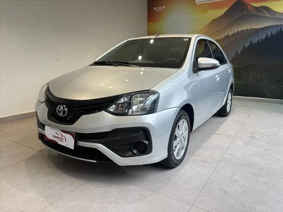 Carro 1.5 X PLUS SEDAN 16V FLEX 4P AUTOMÁTICO