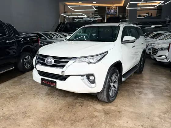 Carro 2.8 SRX 4X4 7 LUGARES 16V TURBO INTERCOOLER DIESEL 4P AUTOMÁTICO