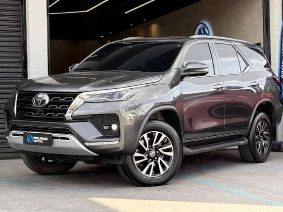 Carro 2.8 D-4D TURBO DIESEL SRX 7L 4X4 AUTOMÁTICO