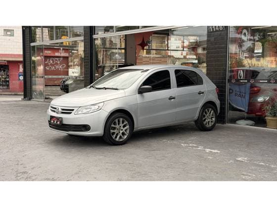 Carro 1.0 MI SELEÇÃO 8V FLEX 4P MANUAL G.V