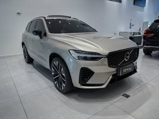 Carro 2.0 T8 PHEV ULTRA DARK AWD GEARTRONIC