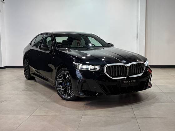 Carro 2.0 TWINPOWER PHEV M SPORT AUTOMÁTICO