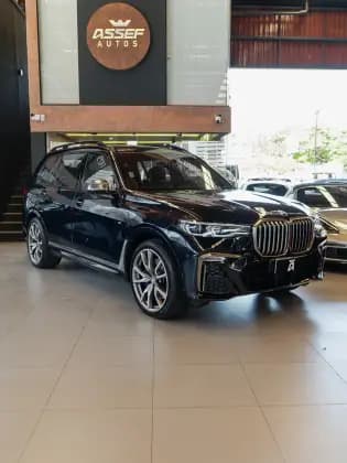 Carro 4.4 V8 GASOLINA M50i STEPTRONIC