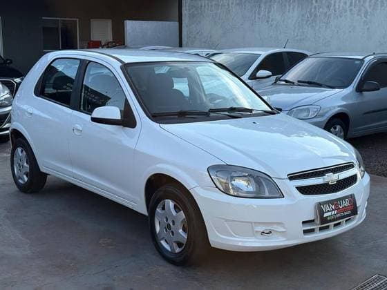 Carro 1.0 MPFI LT 8V FLEX 4P MANUAL