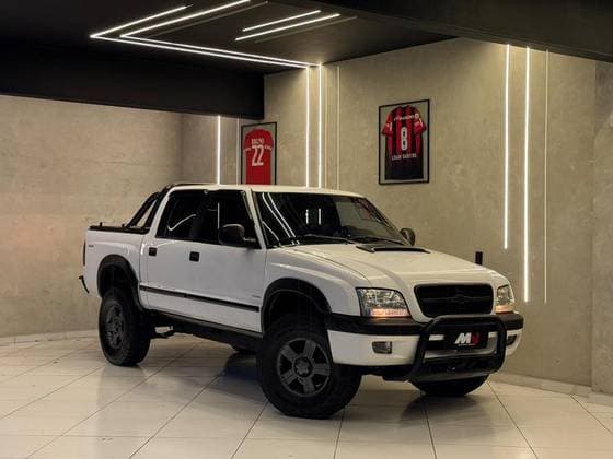 Carro 2.8 COLINA 4X4 CD 12V TURBO ELECTRONIC INTERCOOLER DIESEL 4P MANUAL