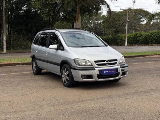 Carro 2.0 MPFI ELEGANCE 8V FLEX 4P MANUAL