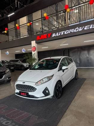 Carro 1.6 TI-VCT FLEX TITANIUM POWERSHIFT