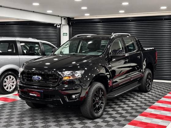Carro 2.2 BLACK 4X2 CD 16V DIESEL 4P AUTOMÁTICO