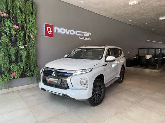 Carro 2.4 16V MIVEC TURBO DIESEL LEGEND AWD AUTOMÁTICO