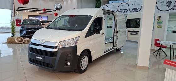 Carro 2.8 D-4D TURBO DIESEL FURGÃO DX AUTOMÁTICO