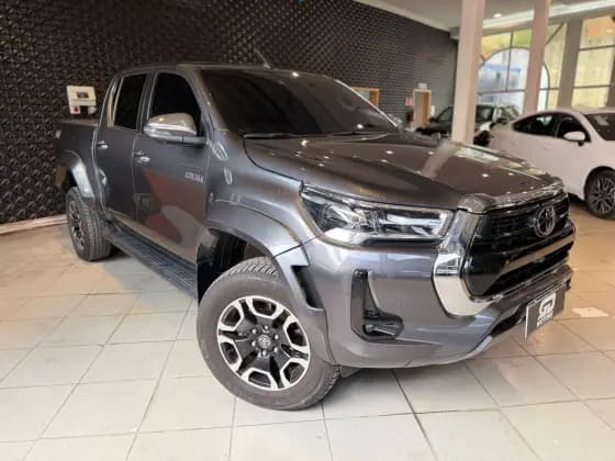 Carro 2.8 D-4D TURBO DIESEL CD SRX 4X4 AUTOMÁTICO
