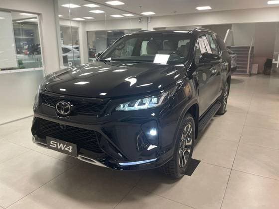 Carro 2.8 D-4D TURBO DIESEL DIAMOND 7L 4X4 AUTOMÁTICO