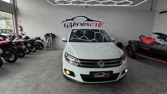 Carro 2.0 TSI 16V TURBO GASOLINA 4P TIPTRONIC